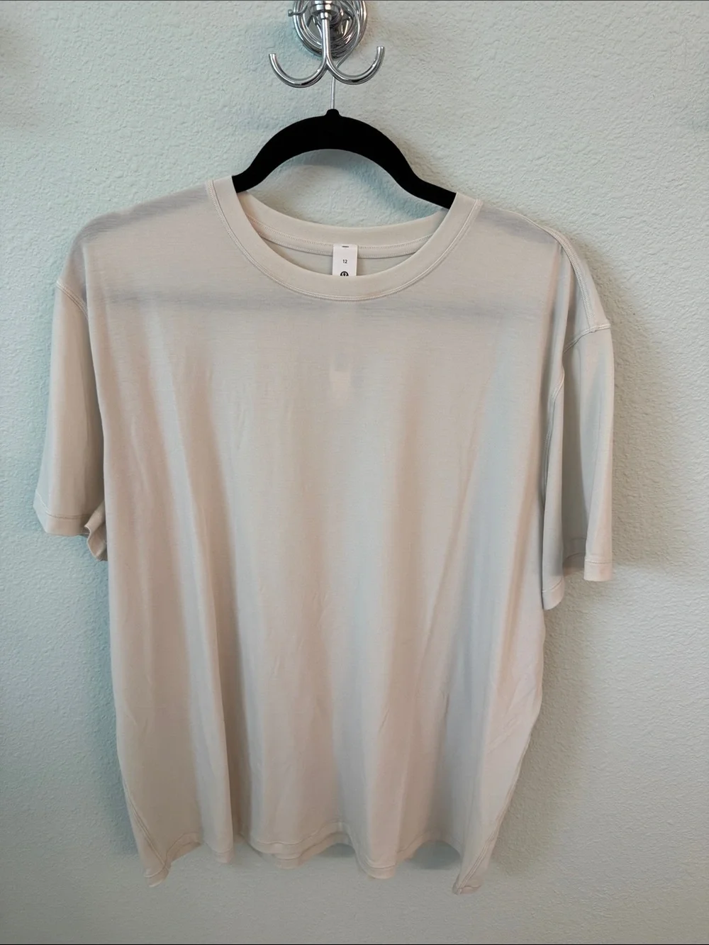 lululemon athletica Women's Short Sleeve Crew Tee in Light Cream